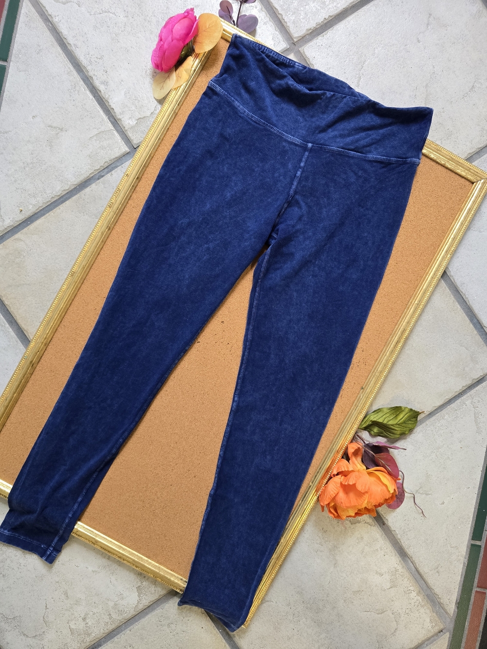 Devala Naked Leggings In Acid Wash Midnight